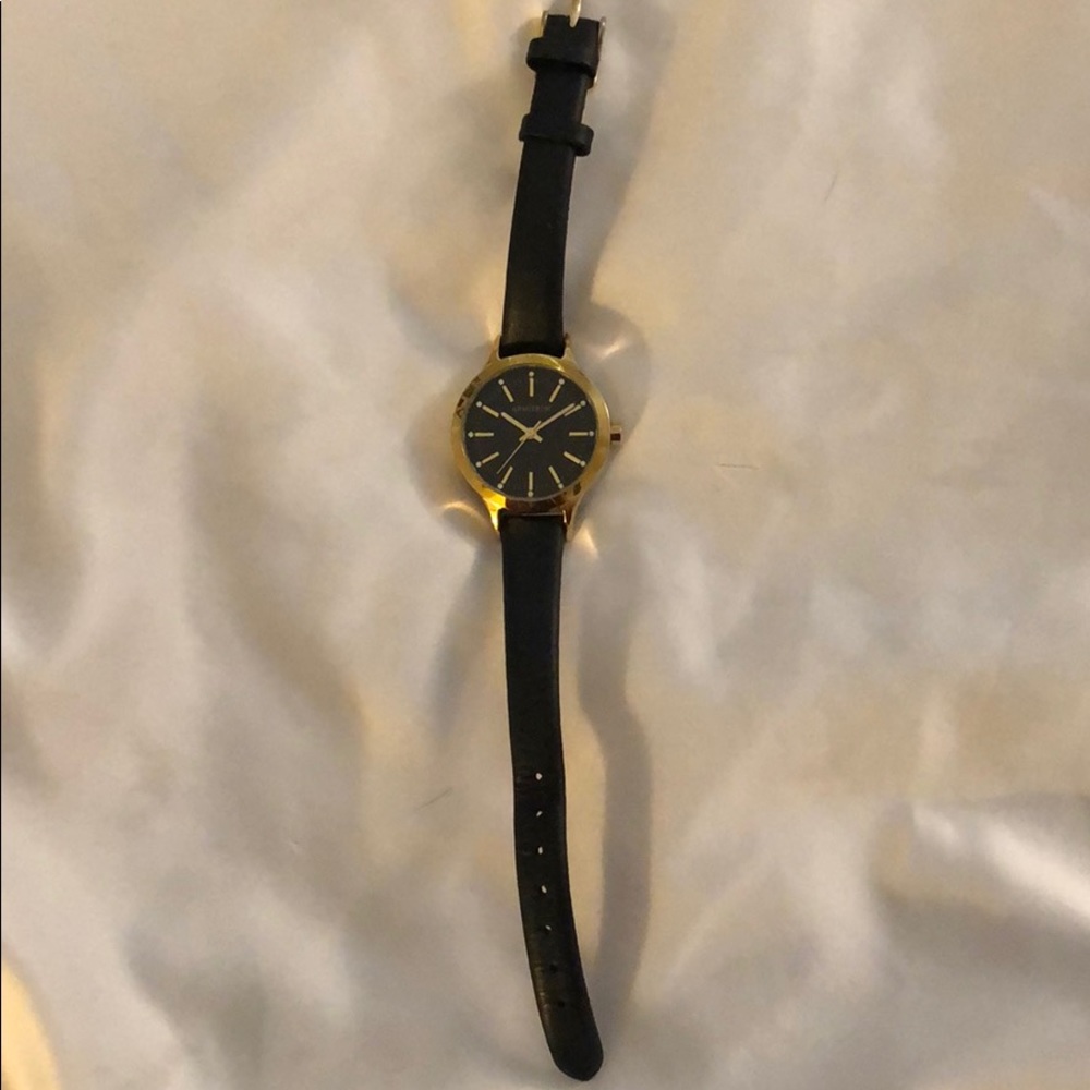 Armitron Watch - Picture 2 of 4